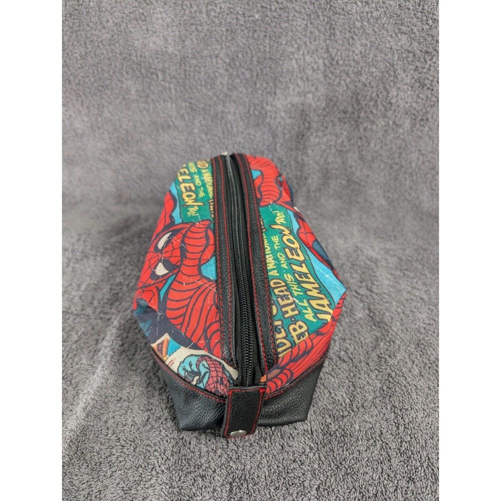 Marvel Spider-Man Comic Toiletry Bag Makeup Pouch Travel Case - Picture 2 of 8